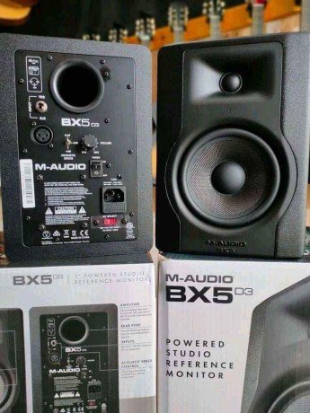 des-mounitour-studio-m-audio-bx-5-d3-bx8d3-big-0