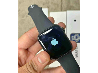Apple watch série7 Logo Apple 44mm Chargeur Wireless