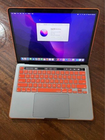 macbook-pro-m1-2020-13-inch-8gb256-ssd-big-0