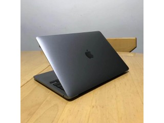 MacBook pro 2020 M1