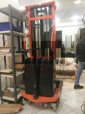 gerbeur-semi-electrique-big-2