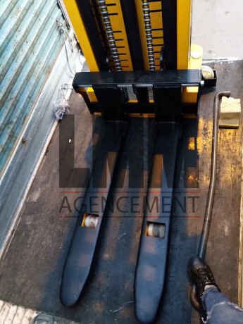 gerbeur-semi-electrique-big-0