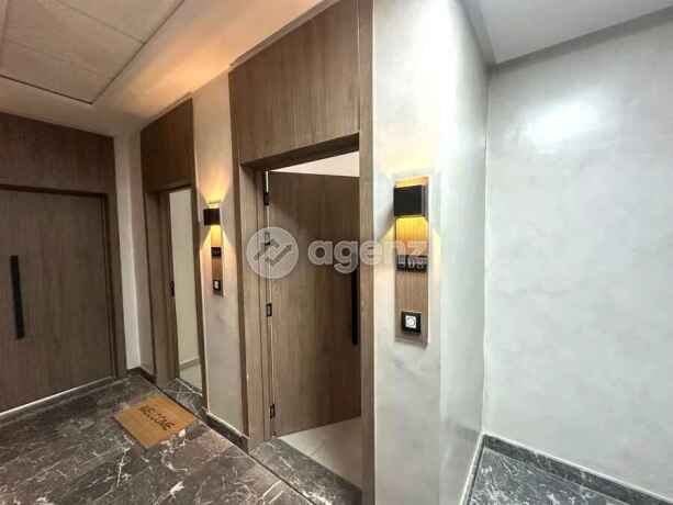 location-despaces-de-bureaux-coworking-big-3