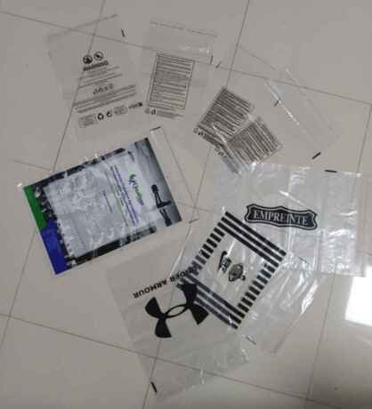 sachet-a-fermeture-rabattable-transparent-adhesif-big-1