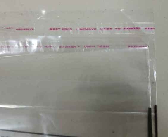 sachet-a-fermeture-rabattable-transparent-adhesif-big-0