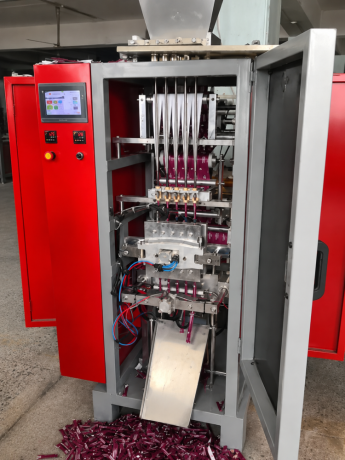 machine-a-sucre-en-batonnets-big-0