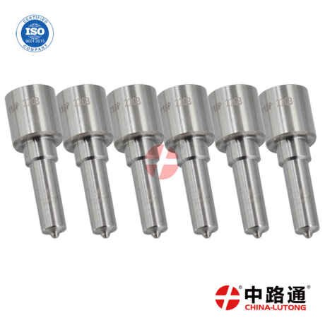 common-rail-fuel-injector-nozzle-dlla126p2205-common-rail-fuel-injector-nozzle-dlla135p1747-big-0