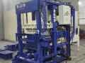agb-31-machine-fabrication-de-briques-paves-et-parpaings-small-2