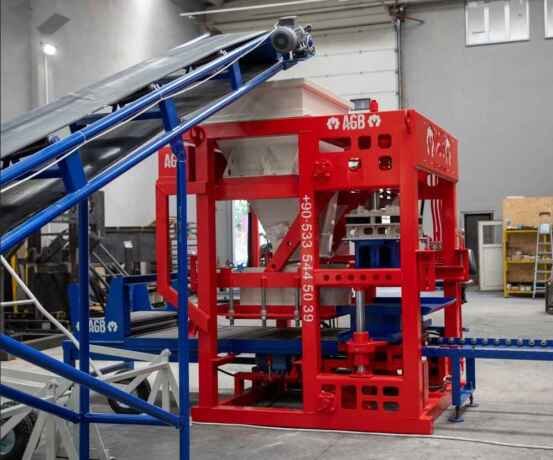 machine-a-parpaing-prix-big-0